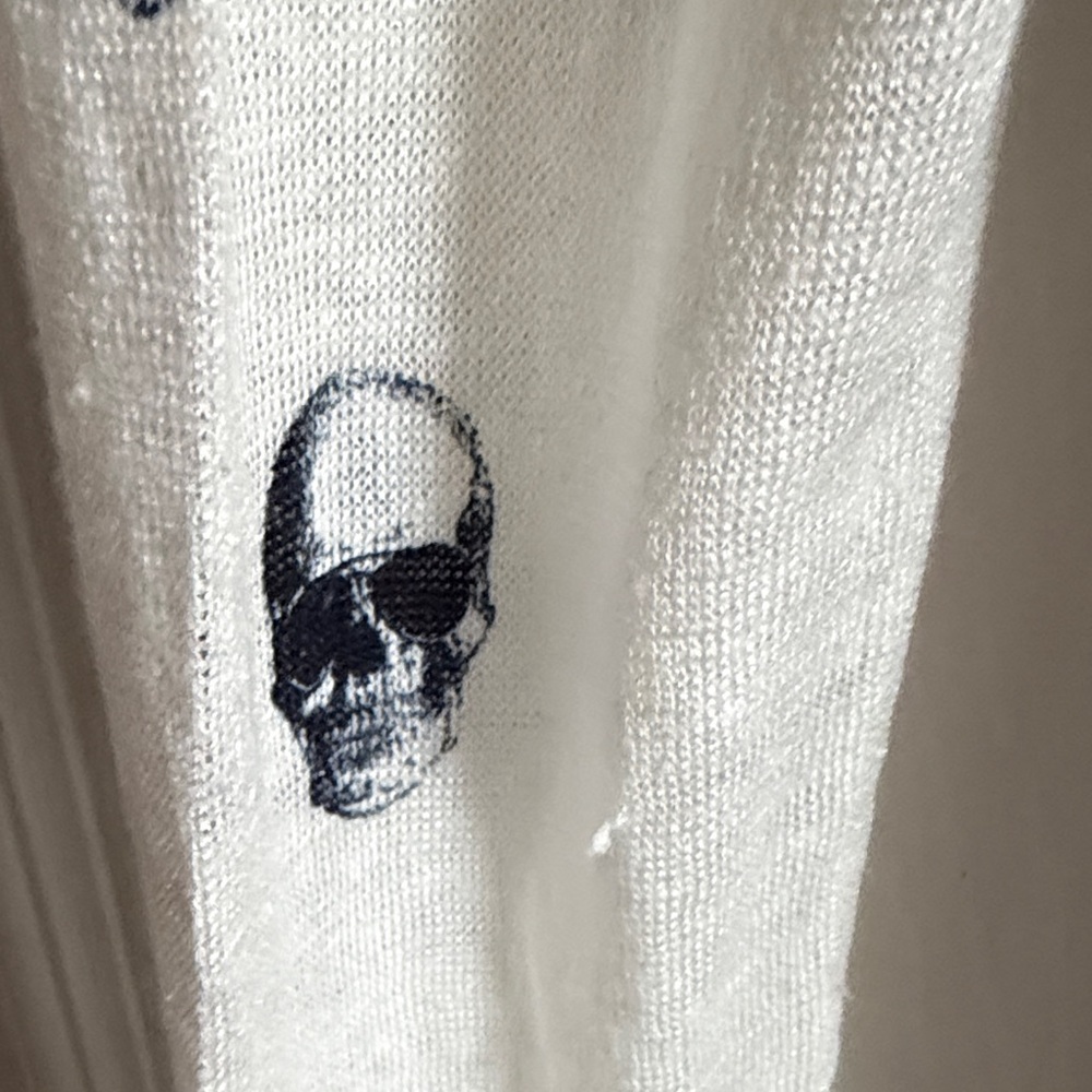 Skull Cashmere V-Neck Sweater - Picture 5 of 9